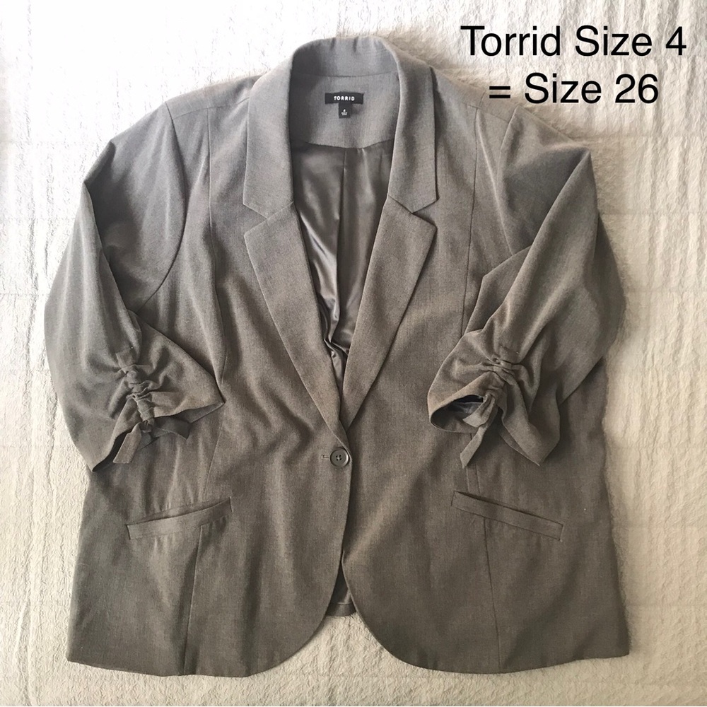 Gray jacket w/ ruched 3/4 sleeve - Torrid - 4